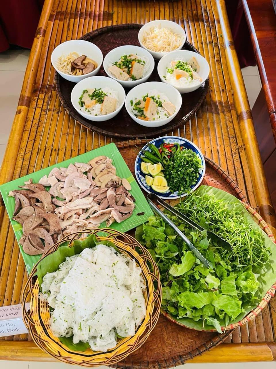 Phuong Dong Hotel Dn By -Bay Luxury Дананг Екстериор снимка