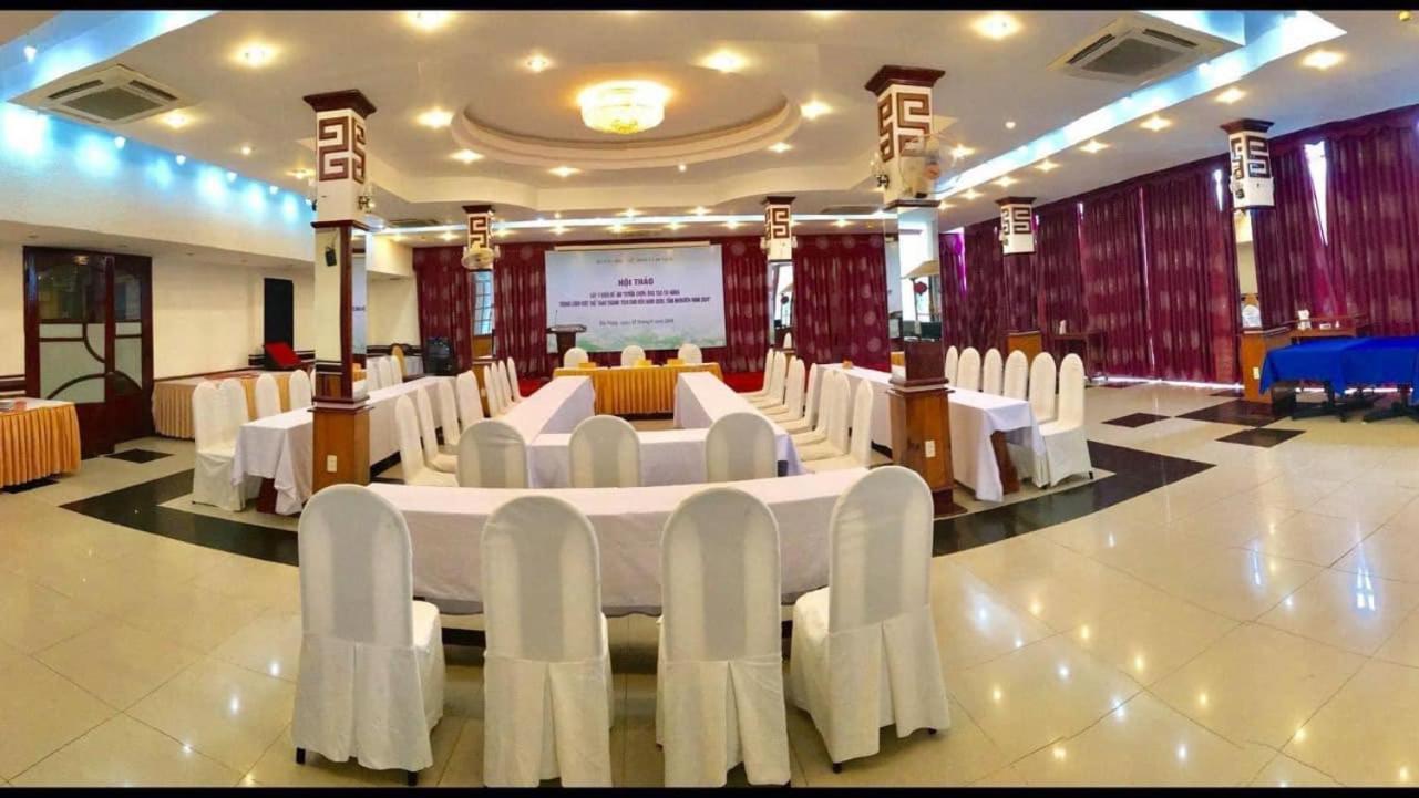 Phuong Dong Hotel Dn By -Bay Luxury Дананг Екстериор снимка